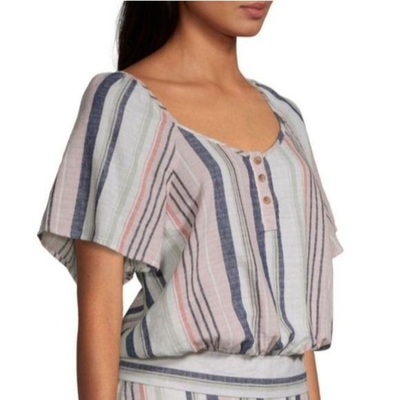 A.n.a Oversized Crop Shirts Women Size XSmall Striped Print Flutter Sleeve Top - Picture 1 of 13